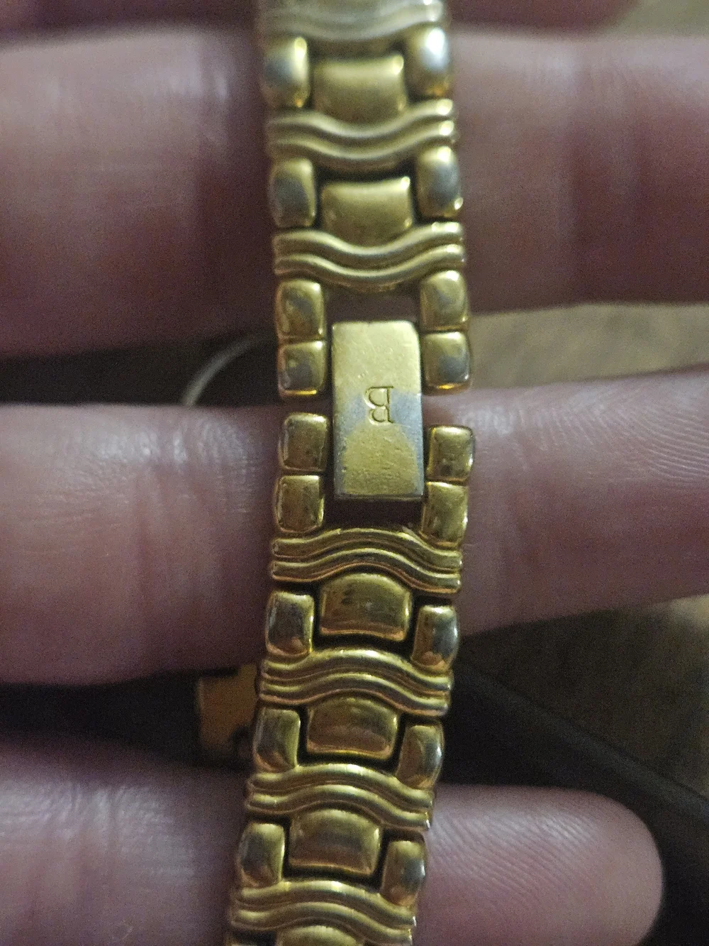Bulova Vintage Gold Tone Quartz Bracelet Watch Silver X Accent Bezel Pearl Dial